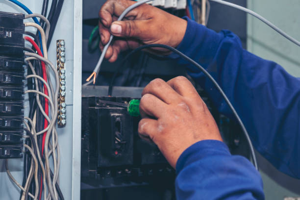 Best Affordable Emergency Electrician  in Carthage, MO